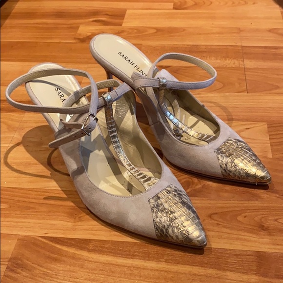 Pointed Toe Stiletto Pumps with Ankle Strap - Picture 4 of 9